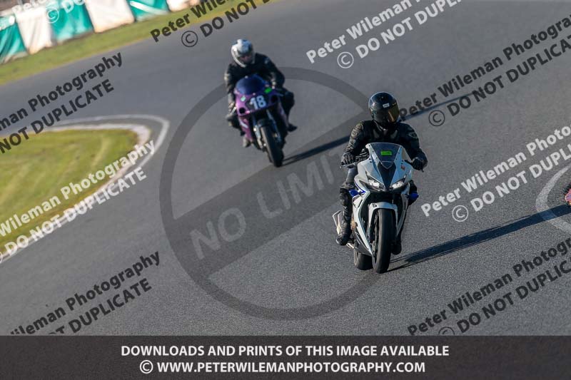 PJM Wedding Photography;enduro digital images;event digital images;eventdigitalimages;mallory park;mallory park photographs;mallory park trackday;mallory park trackday photographs;no limits trackdays;peter wileman photography;racing digital images;trackday digital images;trackday photos